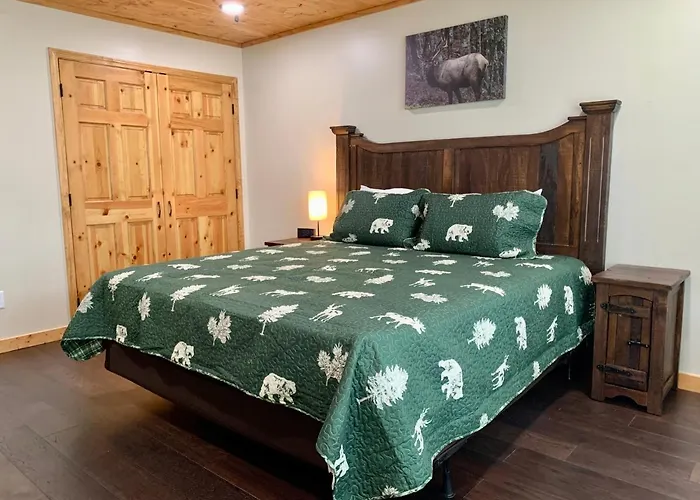 High Valley Apartments